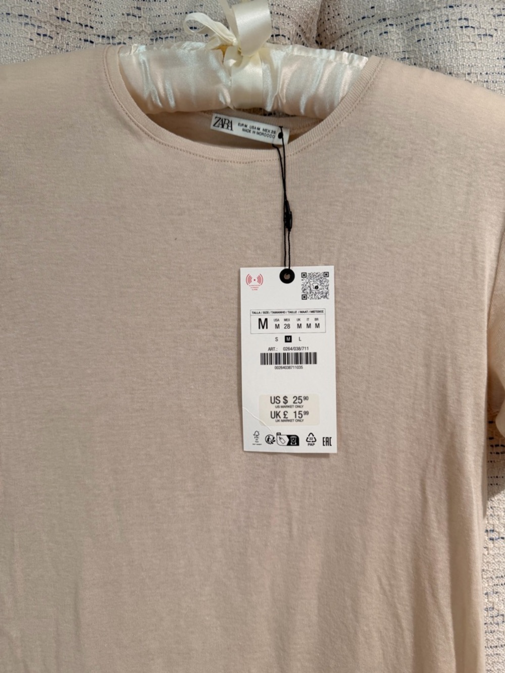 ZARA  Crew Neck T-Shirt in Light Beige - M